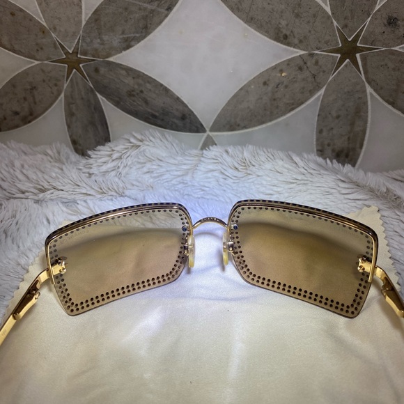 Chanel Vintage Sunglasses-Limited Edition - Picture 6 of 16